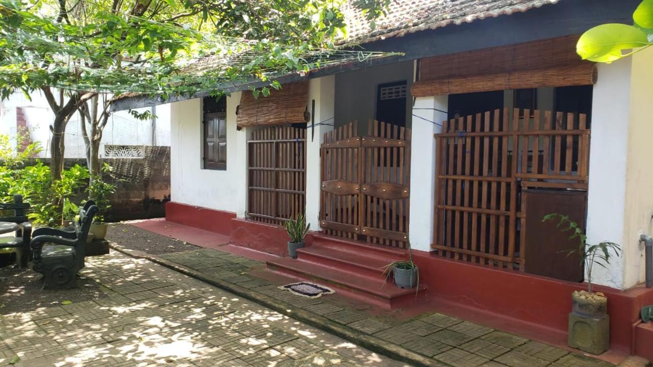 היקדואה Ami Place Rooms With Kitchen מראה חיצוני תמונה