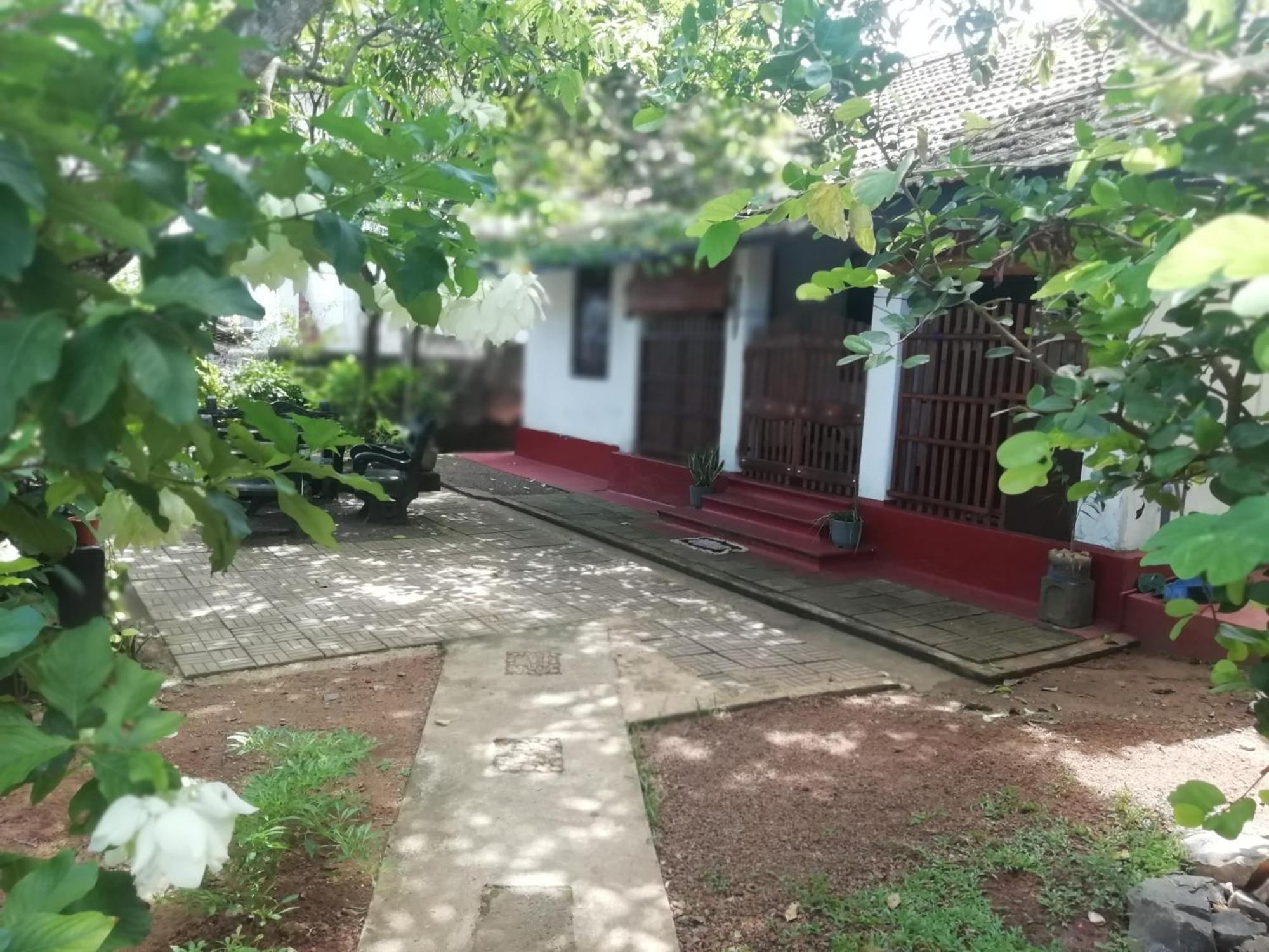 היקדואה Ami Place Rooms With Kitchen מראה חיצוני תמונה
